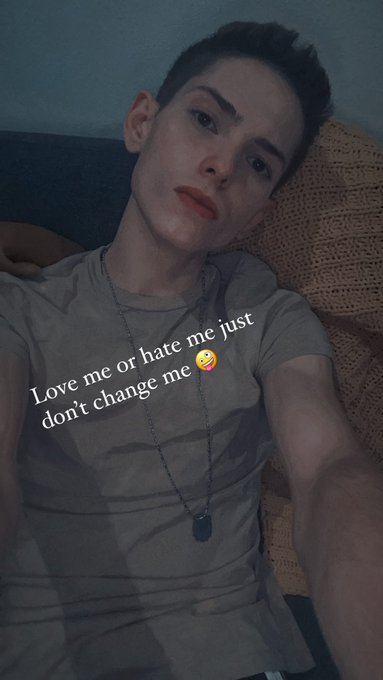 🥰 https://t.co/8TEP24KkXL