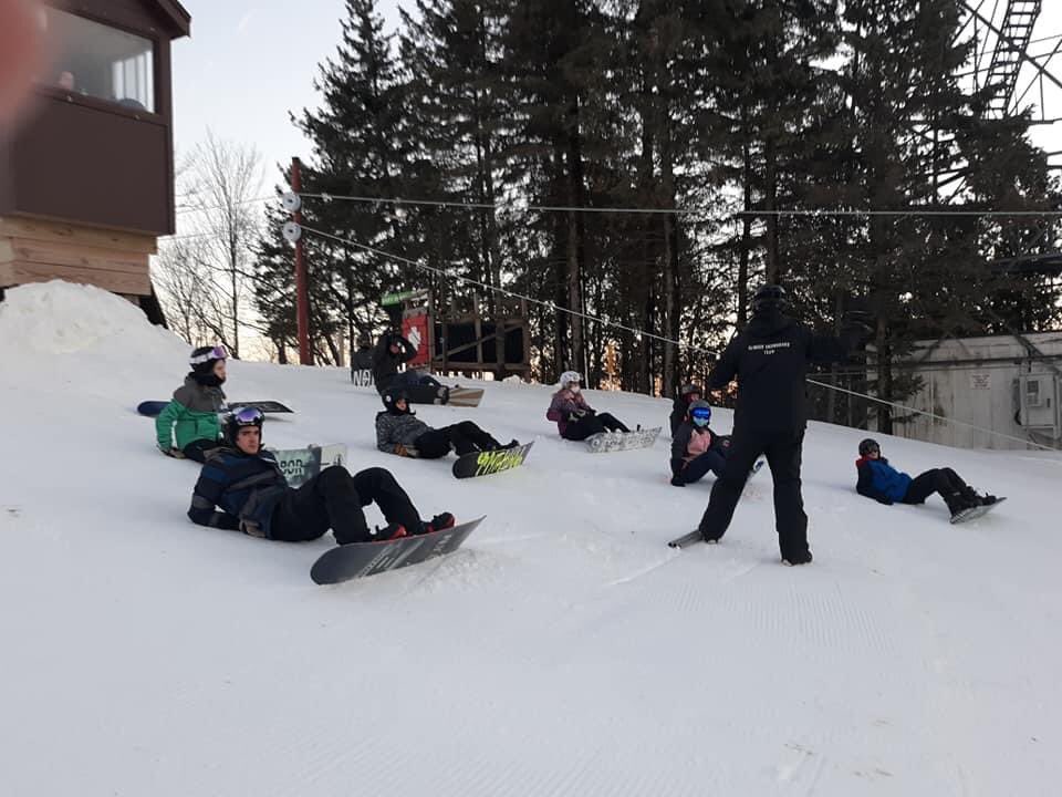 shssnowboard's tweet photo. And the HS and MS take over Switz tonight.  Giving thanks to our home hill for giving us the space for these kids to get out and represent their schools. 
#LittleSwitz #slingerowls https://t.co/g1B8fAyFKc