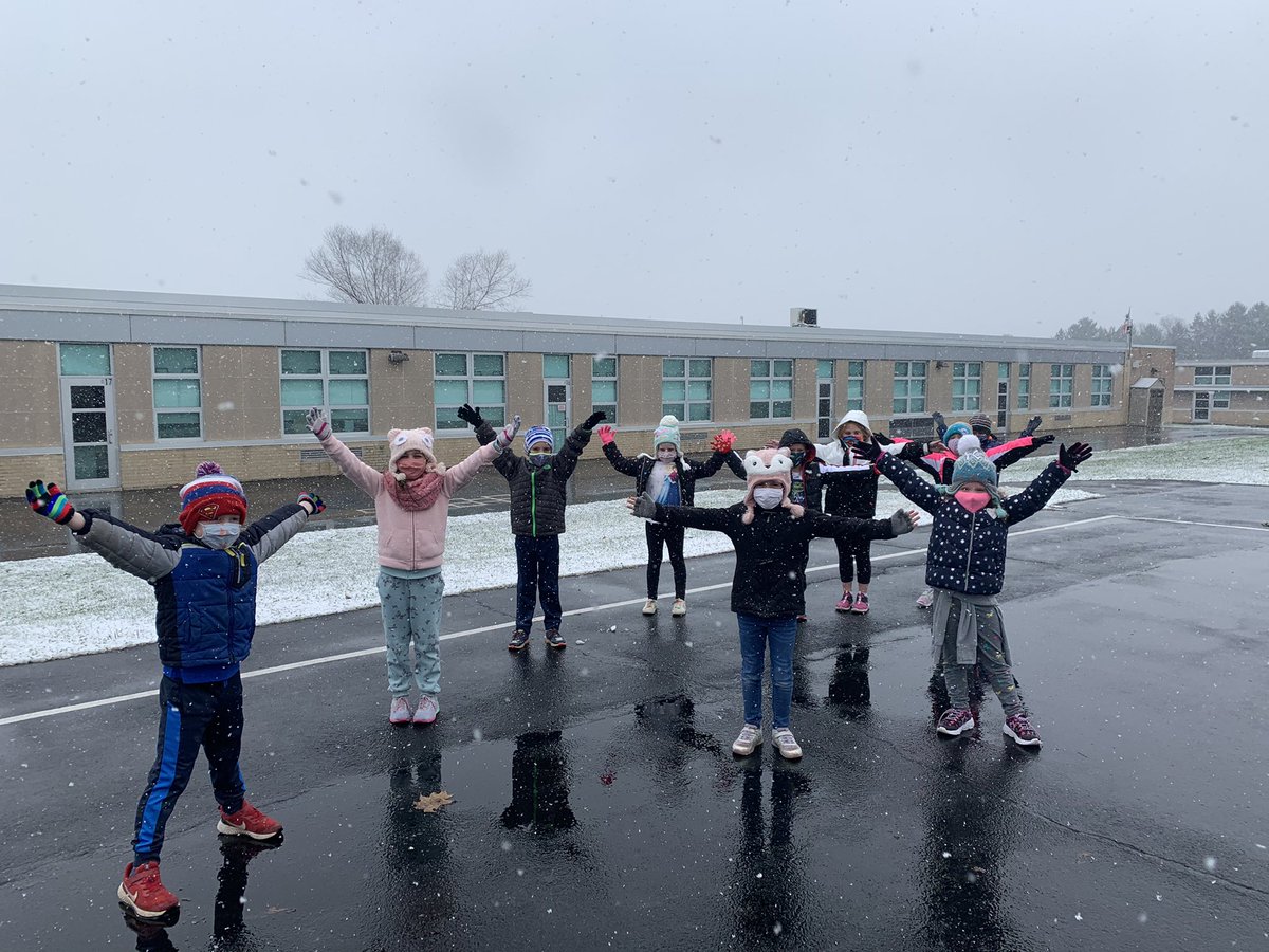 Ailish Simonson (@miss_simonson) on Twitter photo We couldn’t pass up the opportunity to catch the first snowfall of the year ❄️❄️ Firsties loved catching snow flakes at <a href="/PSDSeylar/">Seylar Elementary</a>! We hope the snow sticks next time!!! We couldn’t pass up the opportunity to catch the first snowfall of the year ❄️❄️ Firsties loved catching snow flakes at <a href="/PSDSeylar/">Seylar Elementary</a>! We hope the snow sticks next time!!!