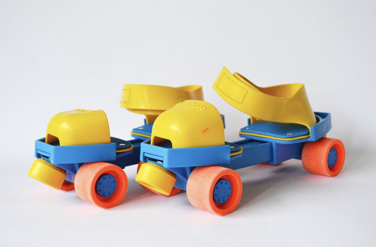 Who else had these when they were a kid?! You couldn’t tell me I wasn’t kristi yamaguchi 😂😂