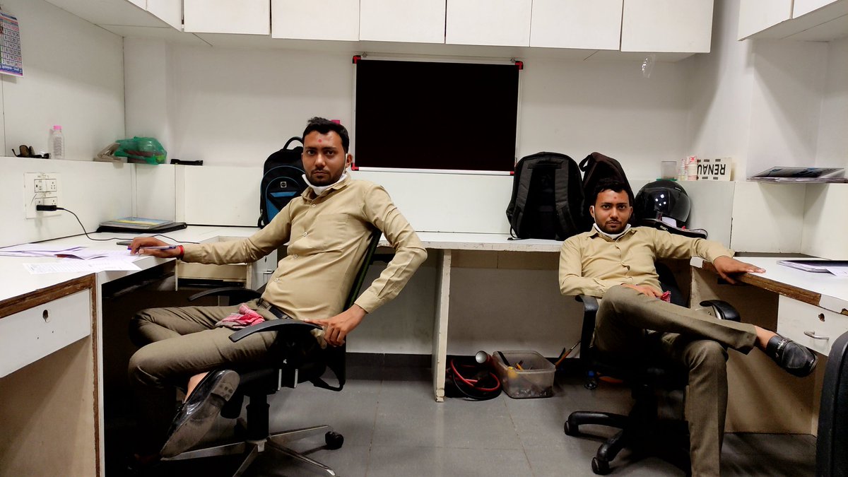 trushalthummar's tweet photo. #ShotOnPOCO perfect Clone pic https://t.co/ztOCMq4rUj