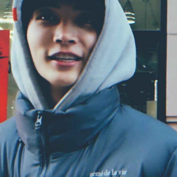 how Jeonghan would look like in real life a thread  @pledis_17