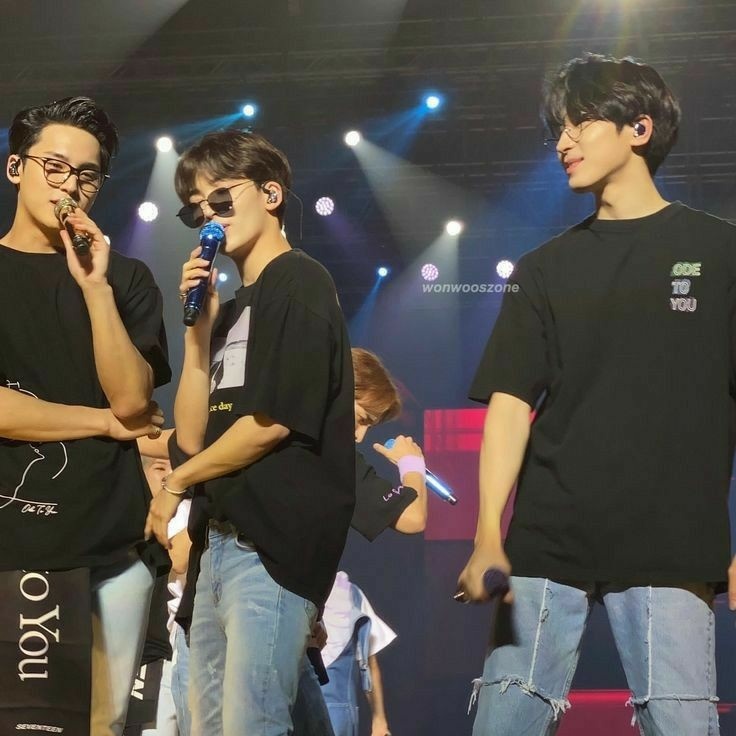 how Jeonghan would look like in real life a thread  @pledis_17