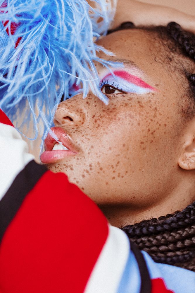 MeowMag's tweet photo. Miradas arcoiris en este editorial de belleza de #IntoTheGloss es nuestra razón de ser hoy ❤️#MEOWBeauty https://t.co/HRxAQGqSf1 https://t.co/UvGYV7Hi31