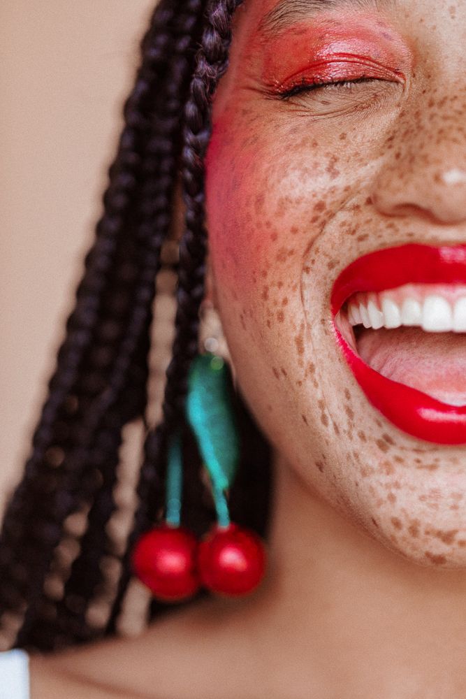 MeowMag's tweet photo. Miradas arcoiris en este editorial de belleza de #IntoTheGloss es nuestra razón de ser hoy ❤️#MEOWBeauty https://t.co/HRxAQGqSf1 https://t.co/UvGYV7Hi31