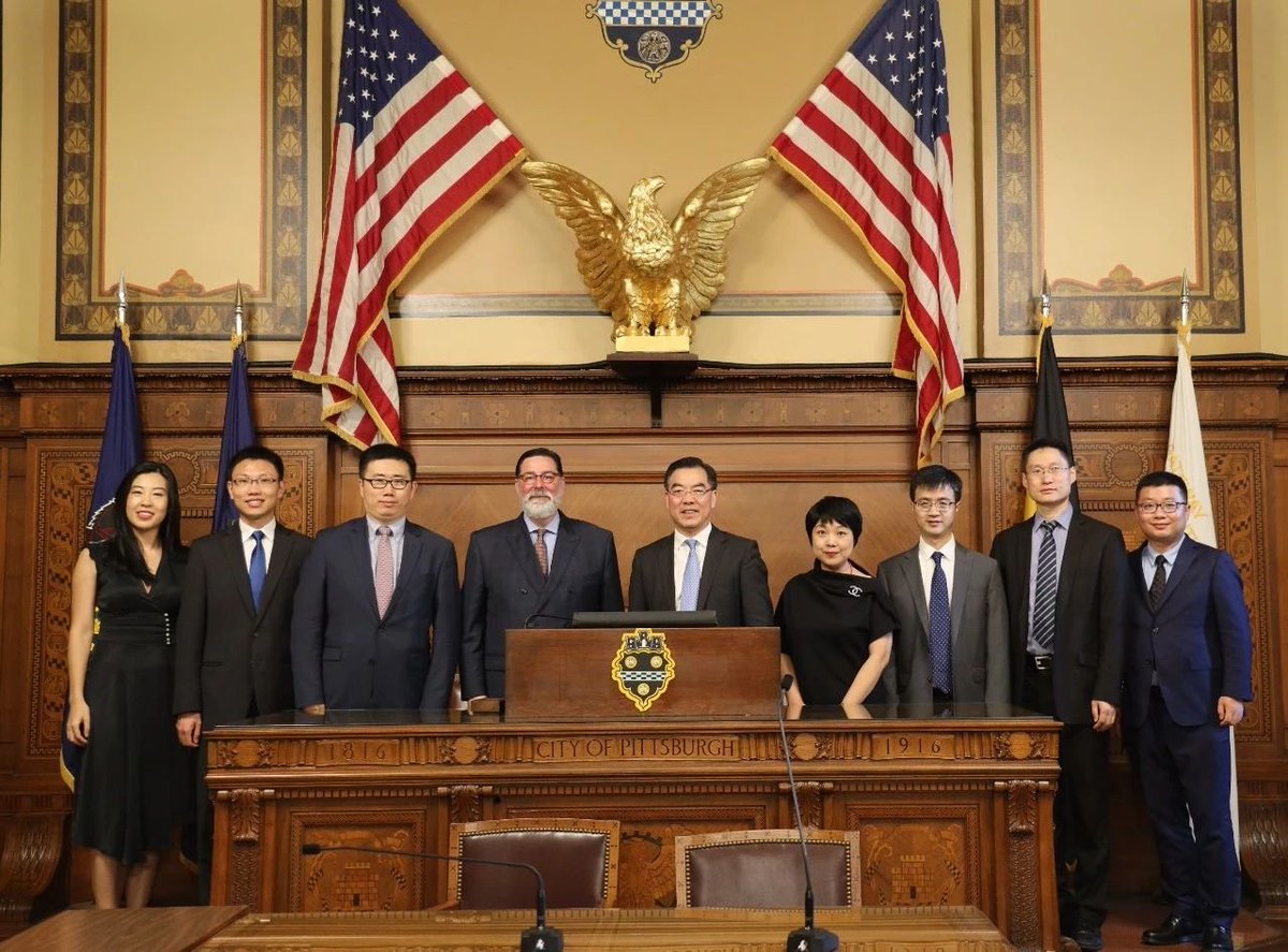 August 1, 2019.Consul General Huang Ping visited Pittsburgh, PA. Met Mayor Bill Peduto & Allegheny County Exec Rich Fitzgerald. Pittsburgh leads in healthcare, finance, computers, artificial intelligence, advanced manufacturing Many China students study at Carnegie Mellon & Pitt