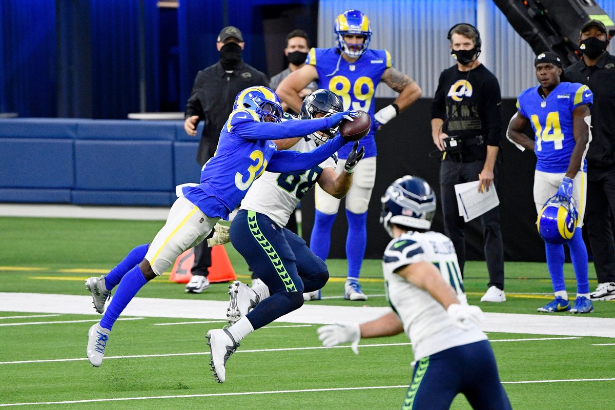 PFF's tweet photo. Highest-graded CBs of 2020:
1. Xavien Howard - 86.0
2. Bryce Callahan - 84.1
3. Jaire Alexander - 82.4
4. Darious Williams - 82.0
5. Xavier Rhodes - 79.2 https://t.co/C011yA3lEP