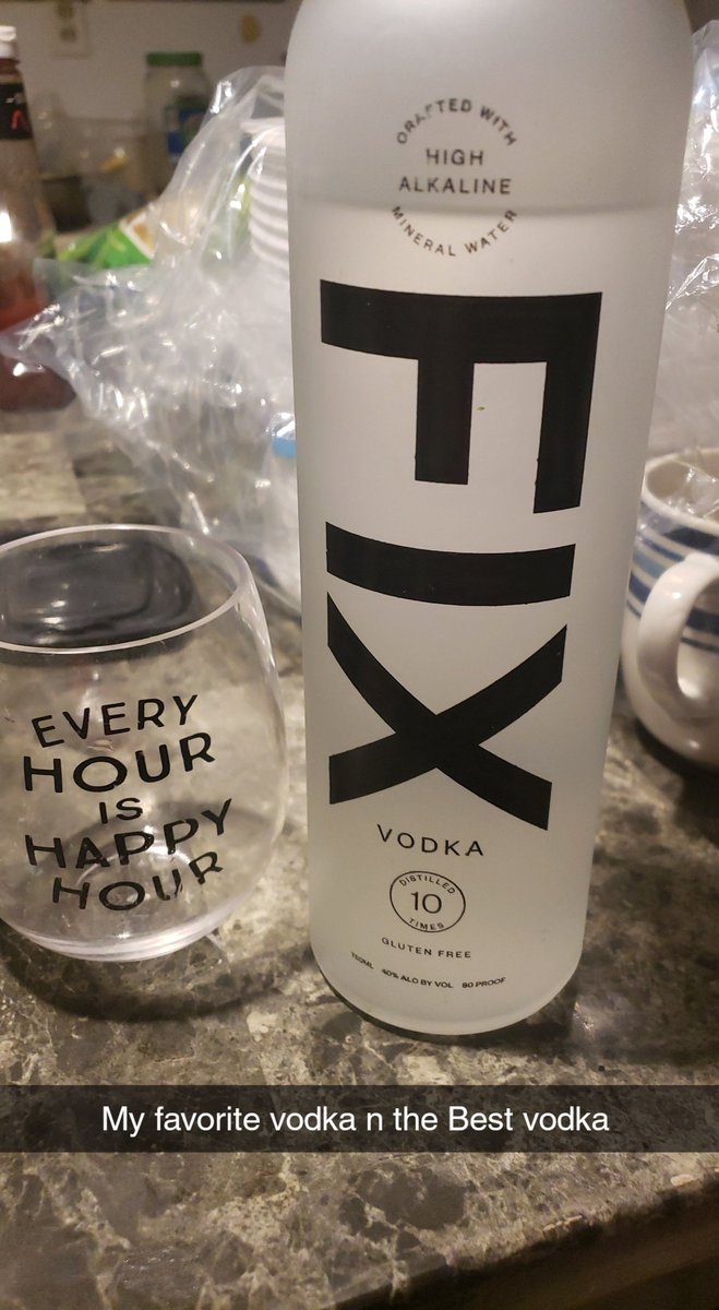 TravisDaMatrix's tweet photo. Best vodka #FixVodka https://t.co/dPauoeoY51