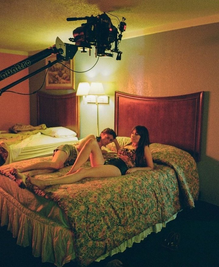 Troye Sivan Brasil tweet media