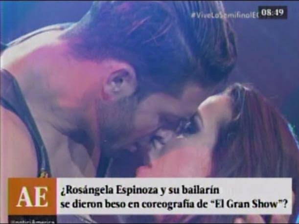 aleca_23's tweet photo. Ya pero nunca jamás nunca jamás, superaré #EspiRo jamás, lloro todas las noches hasta el día de hoy 😭😭😂 era la parejas perfecta 😭😭 https://t.co/GiKeTAxNKS