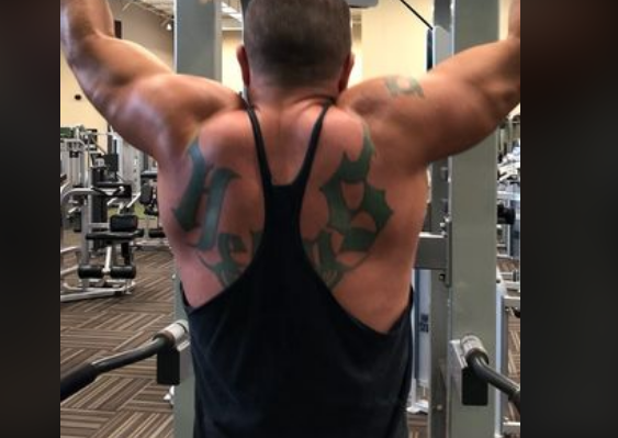 AmySerenity's tweet photo. @ShaneHelmsCom I love seeing beautiful men training and working out , and I know of a beautiful man #TheHurricane #ShaneHelmsCom #aew #AEWDynamite #WWENXT https://t.co/UTQOWJVEn9