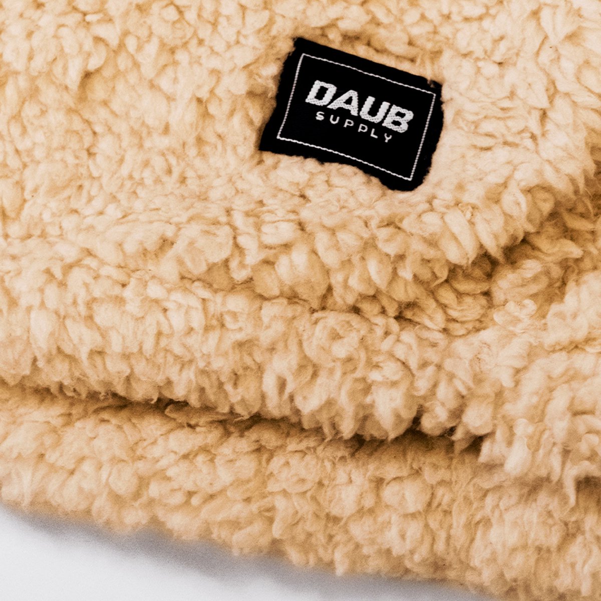 daubsupplymx's tweet photo. NEW FAUX SHEARLING HOODIES DARK BEIGE &amp; CREAM AVAILABLE ON PRE-SALE. https://t.co/dJjCduGCmR
