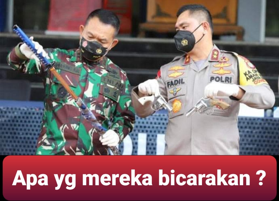 pakarkampanye's tweet photo. Donald : Kok karatan bro ?
Fahri : Adanya itu, lagian knp dicabut sih ?
Donald : Ya maap, td gak dibrief dl sih.. https://t.co/Qt7lzmnmaw