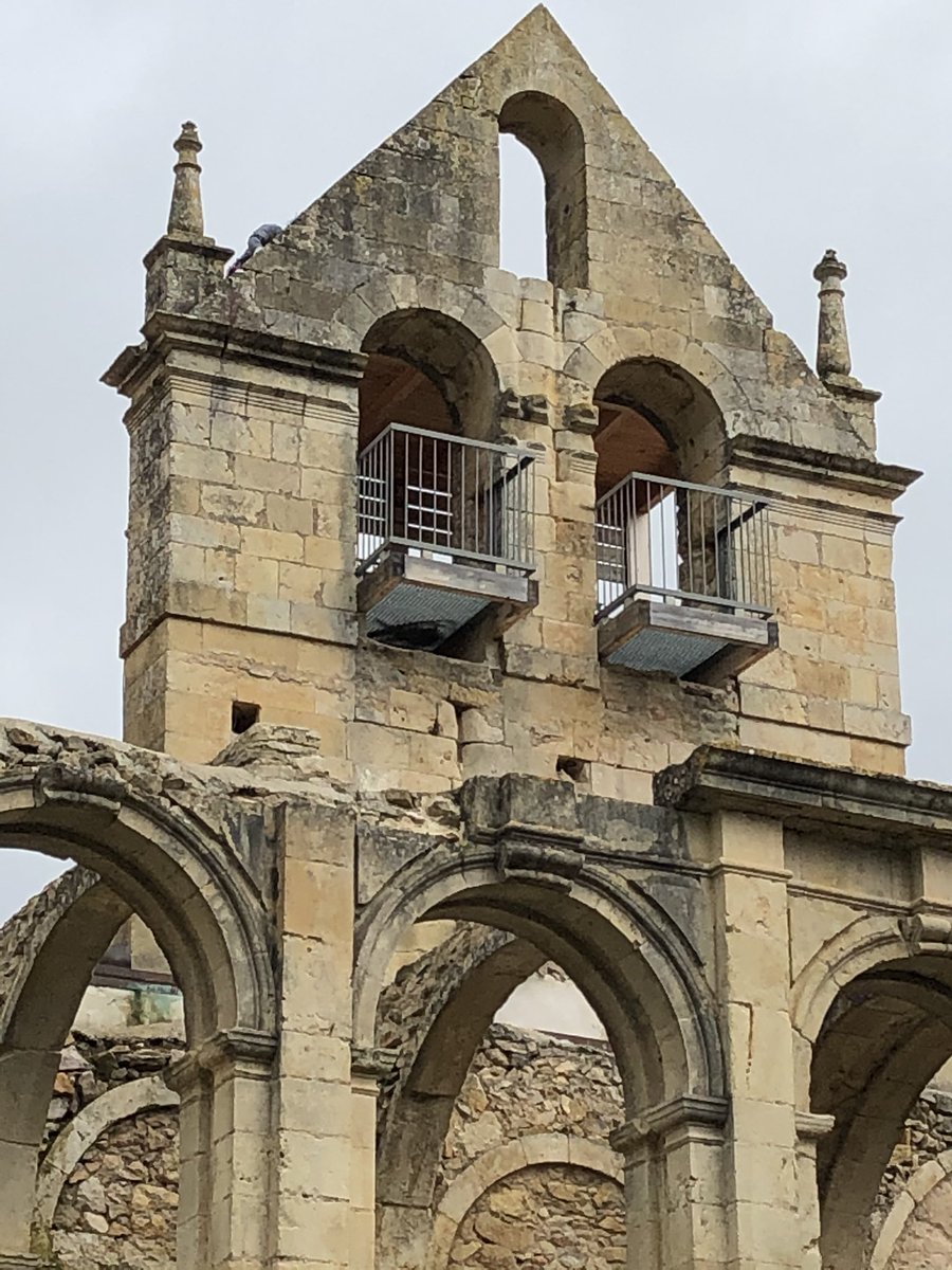 felix_escribano's tweet photo. Las campanas ya no estaban... asi que la espadaña se transformó en un mirador sobre el @SMariadeRioseco                                     Proyecto finalista en el Premio de Arquitectura de CyL @COABurgos @coacyle https://t.co/Gc8SmP4wpM