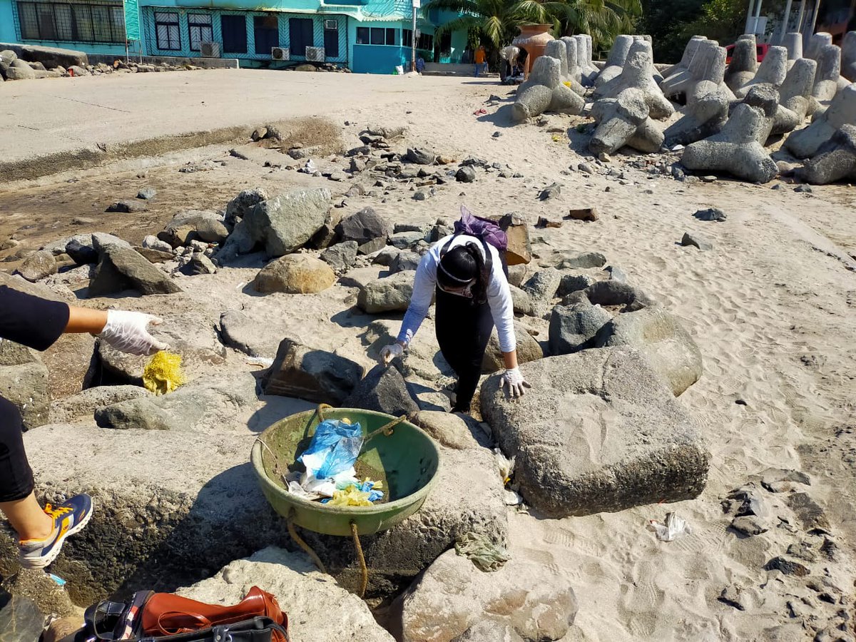 vrikshit's tweet photo. "Straight out of the fairytales, the beach shall home mermaids and angels once again.."
All thanks to Vrikshit Mumbai Team ,310 Kg of trash axed out of this beautiful place.

Location : Dadar Beach

@CMOMaharashtra @PMOIndia

#SwachhBharat #cleanMumbai #beachcleanup #dadarbeach https://t.co/feVtNOtMYI