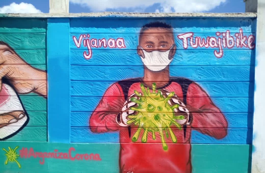 GreenArmyKenya's tweet photo. Risk communication strategies are essential to #AngamizaCorona. With support from @EUinKenya @MOH_Kenya @Amref_Kenya, #COVID murals across counties enhance community sensitization during #COVID19Pandemic 

Arresting #COVID19 at the #grassroots is key for #EUCovid19ResponseKE https://t.co/AUpSyQRmRM
