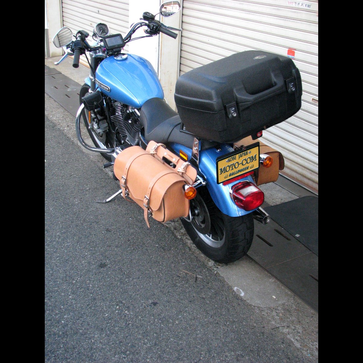 kobe_moto_com's tweet photo. #スポーツスター の積載量を増やすその22
Increase the loading space for #sportster #22
#リアキャリア と #サイドバッグ を取り付けました。#テールボック #harley #ハーレー #HD #tailbox #リアボックス #rearcarrier #custom #カスタム #修理 #motorcycle #モーターサイクル #bike #バイク https://t.co/S8v10XseU6