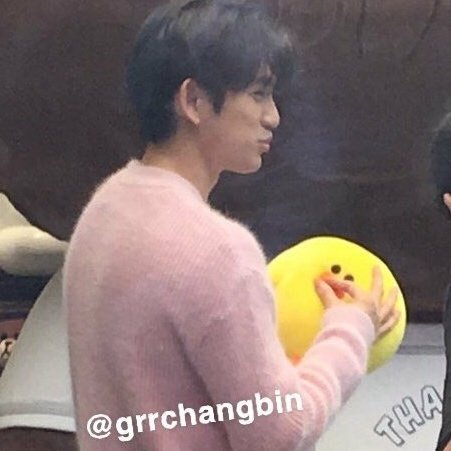 nyeonggui_'s tweet photo. 🐤?🐤?🐤?🐤? https://t.co/SsuoGi0Ton