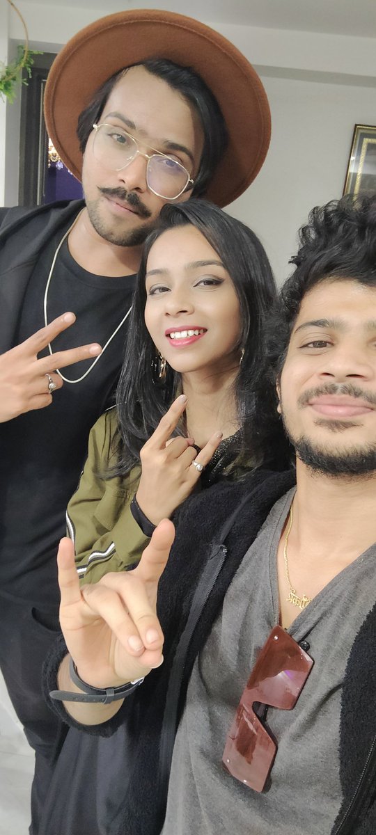 jeetikakiran's tweet photo. About last night!๐ค๐
#postgig #privatevent #musicalnight #eventday #postlockdown #liveshow #singer #performer #artiste #musician #vocalist #jeetikakiran https://t.co/7831yrJKIG