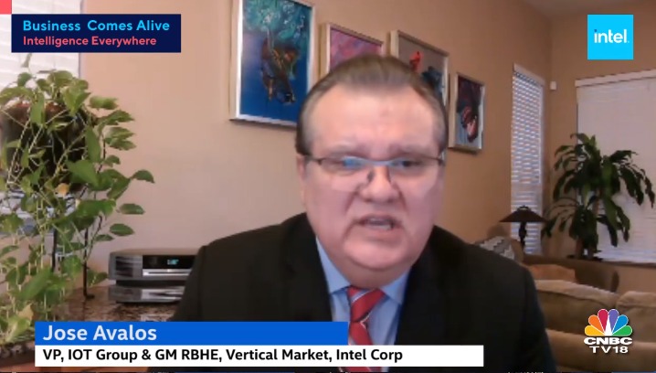 jeevant_'s tweet image. Key technologies accelerating the adoption of autonomous devices are: 
i) Increased compute capability
ii) #5G 
iii) Analytics
iv) #AI
v) Computer vision 
@Intel_Jose, VP, IOTG &amp;amp; GM, RBHE-Vertical Mkt, @Intel C #IntelligenceEverywhere