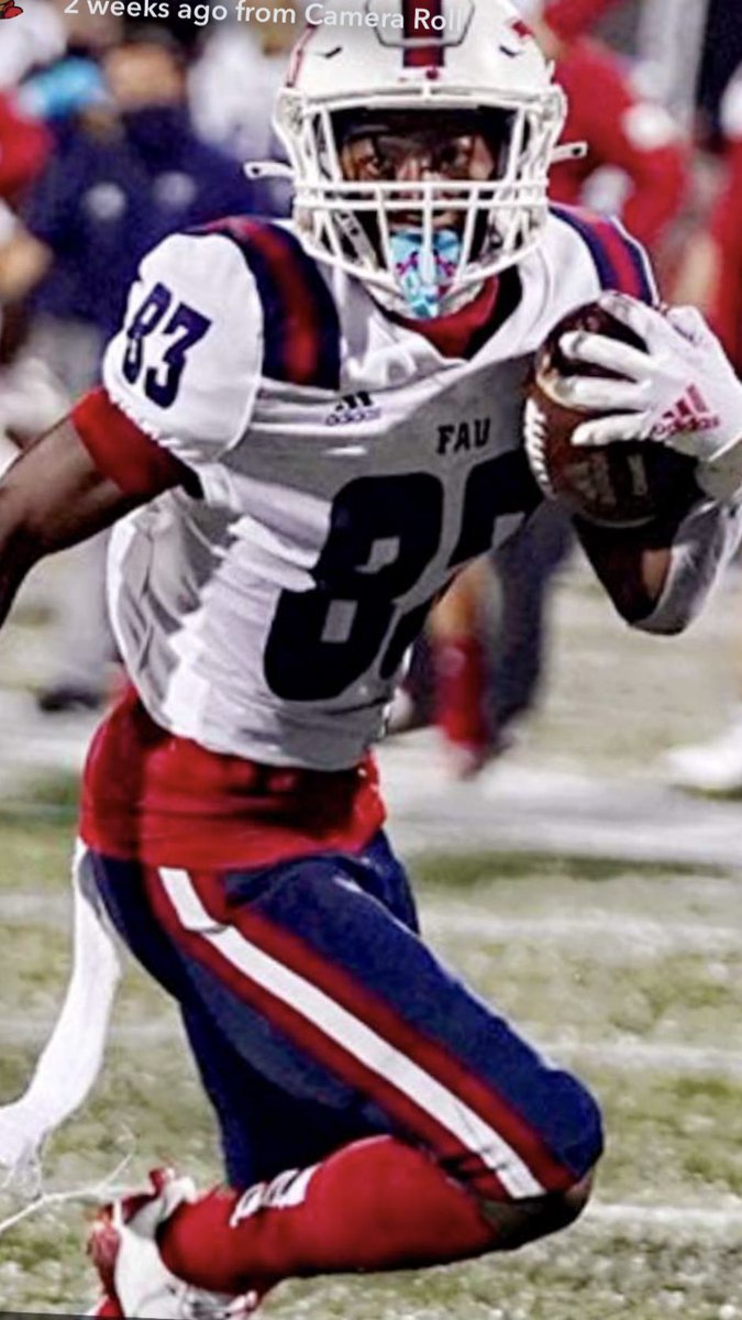 JaylenWester3's tweet photo. *** Special Alert 1st COLLEGE OFFER ***
Blessed to receive my first offer from FAU🙏🏽🦉🔴🔵@speedline04 @CoachWoodie @CoachDaveMarino @PalmettoFBall @BigCountyPreps1 https://t.co/Do2ZbR2sU7