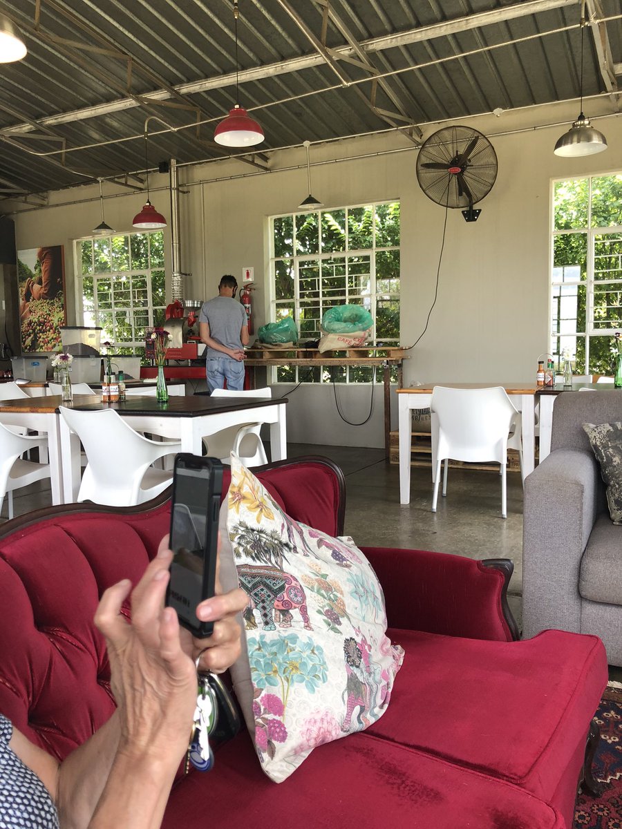 LynetteFrancis1's tweet image. #CoffeeSnob #AdventureLoading #CookingUpAStorm #Happiness #LocalisMosLekker #RedSugarProductions