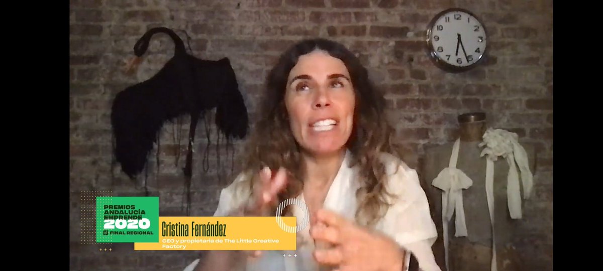 Marta_DeHaro's tweet photo. 2️⃣ consejo de Cristina Fernández: "No te pongas límites" #LittleCreativeFactory #PremiosAEmprende 2020
@cadealmeria @Blogmodabebe https://t.co/VerB1lsiVZ