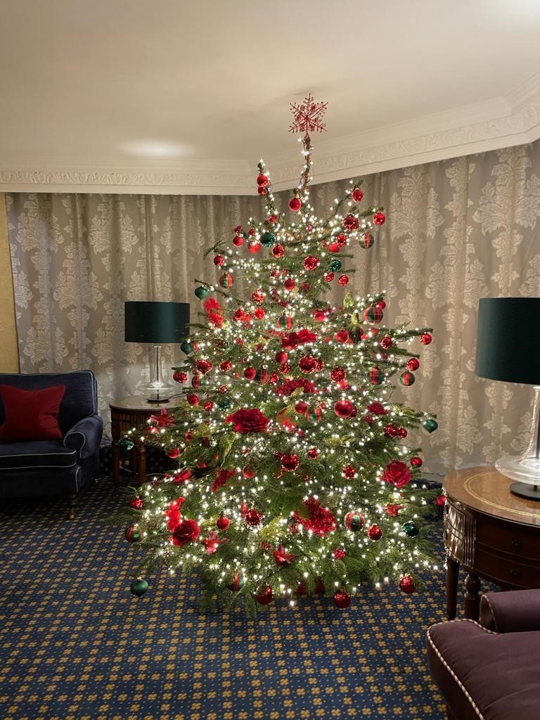 Cheval_Global's tweet image. Just 15 days to go! 

Our Residences in London and Edinburgh are now in full festive mode with baubles, tinsel, glittering lights and even toy soldiers! Pop in and see them for yourself, better yet, book a stay this December and soak up the Christmas spirit. 

#Chevalcollection