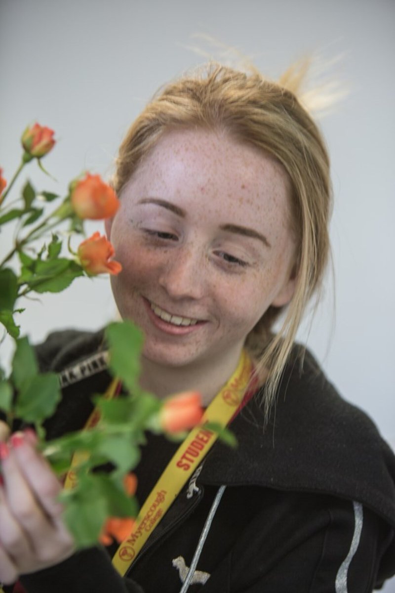 💐 Floristry - creative flair in full bloom

We have some of the country's most advanced design studios, delivering courses which are highly creative, to equip students with the theory &amp; practical skills required for successful careers in the industry.

➡️ myerscough.ac.uk/courses/floral…