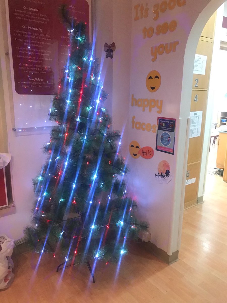 Winter Wonderland is in process, the children have worked well making snowflakes and creating icicles.  #ChristmasJumperDay  #Dubaimarina #EYFS
