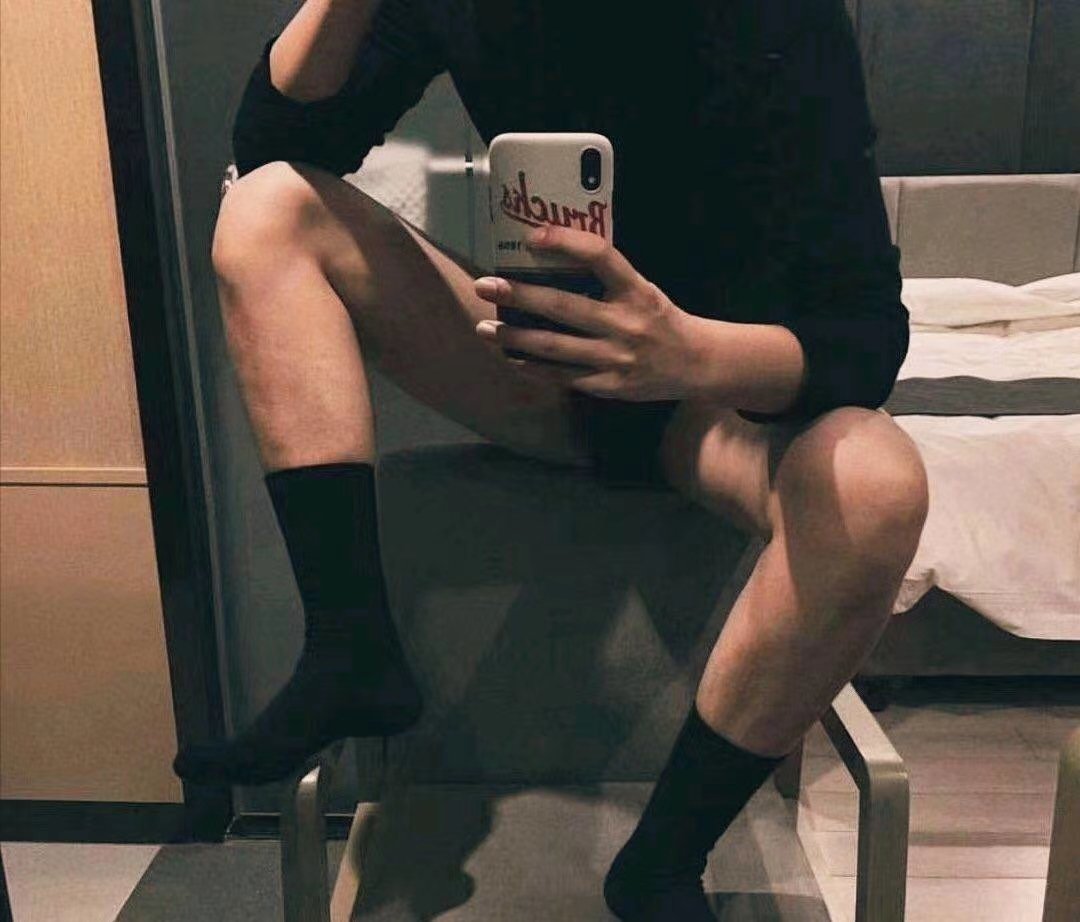 shaoyu1S's tweet photo. 周末多人，高新大都汇，武警176 23 62 1 18健身教练182 64 26 1 18体育生180  63 23 1 17.5，学生零176 22 ，体育生零174 24 0等待你的加入，私聊我加微信 https://t.co/t7aqwb1Itm