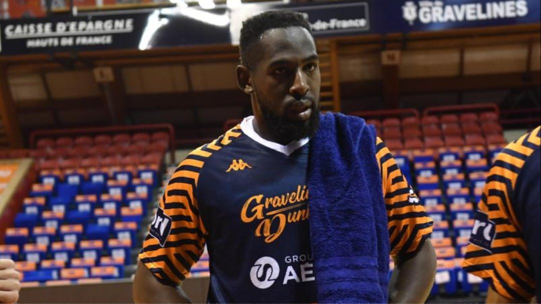 BCM__NEWS's tweet photo. 🚨🏀 #OFFICIEL #TousBCM

➡️ Chamboulement dans l'effectif de nos Maritimes ! #JeepELITE

👀 (Wells + Horton) remplacés par le show-man @Sir_Deuce2, et le puissant pivot Gavin Ware ! 🇺🇸 https://t.co/k403790324