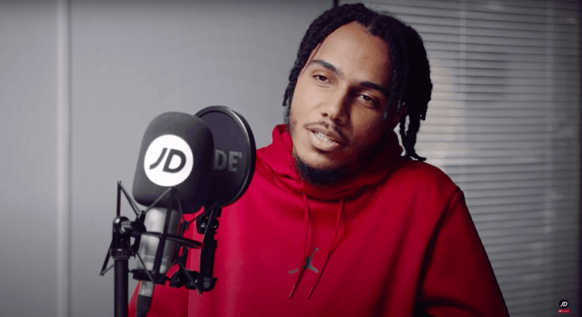 👜 <a href="/ajtracey/">aj tracey</a> sits down with <a href="/BeccaDudley/">Becca D</a> on new 'In The Duffle Bag' podcast

➡️ bit.ly/2VXjlVZ