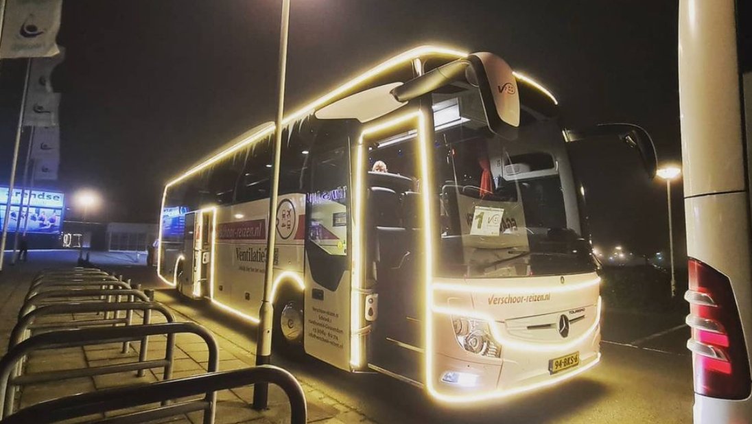 Dit jaar is alles al anders, dus daarom doen we ook gewoon een keer een #RijdendeKerstboom 🎄🚌 

Wat vinden jullie ervan? Comment ⤵️

Deze foto ontvingen we van onze topper <a href="/mariowitteman/">Mario ruben witteman</a>