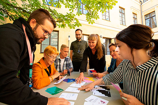 Työterveyslaitoksen Kunta10-tutkimuksen tulokset paranivat Helsingissä lähes kaikilla osa-alueilla. Helsingin kaupungin johtaminen parani ja strateginen uudistuminen eteni. bit.ly/3n4UwU2 #Helsinki #työelämä @tyoterveys