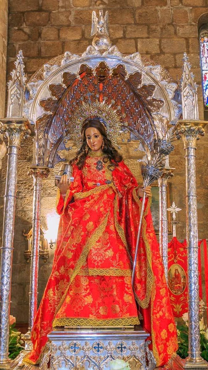 FELIZ DÍA DE SANTA EULALIA, PATRONA DE MÉRIDA Y DE LA JUVENTUD.
Nuestra fe en ti, nuestro cariño y devoción, no nos lo quita este virus, a pesar de este año raro.
Protege a tu pueblo, a los enfermos y cuida a los que nos dejaron.
VIVA SANTA EULALIA.
#GloriayHonor