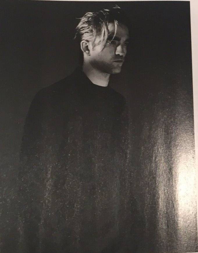 sallyvg's tweet photo. New Promo shoot of Rob for Dior Men 

#DiorMen #RobertPattinson https://t.co/cRW9r2ntDg