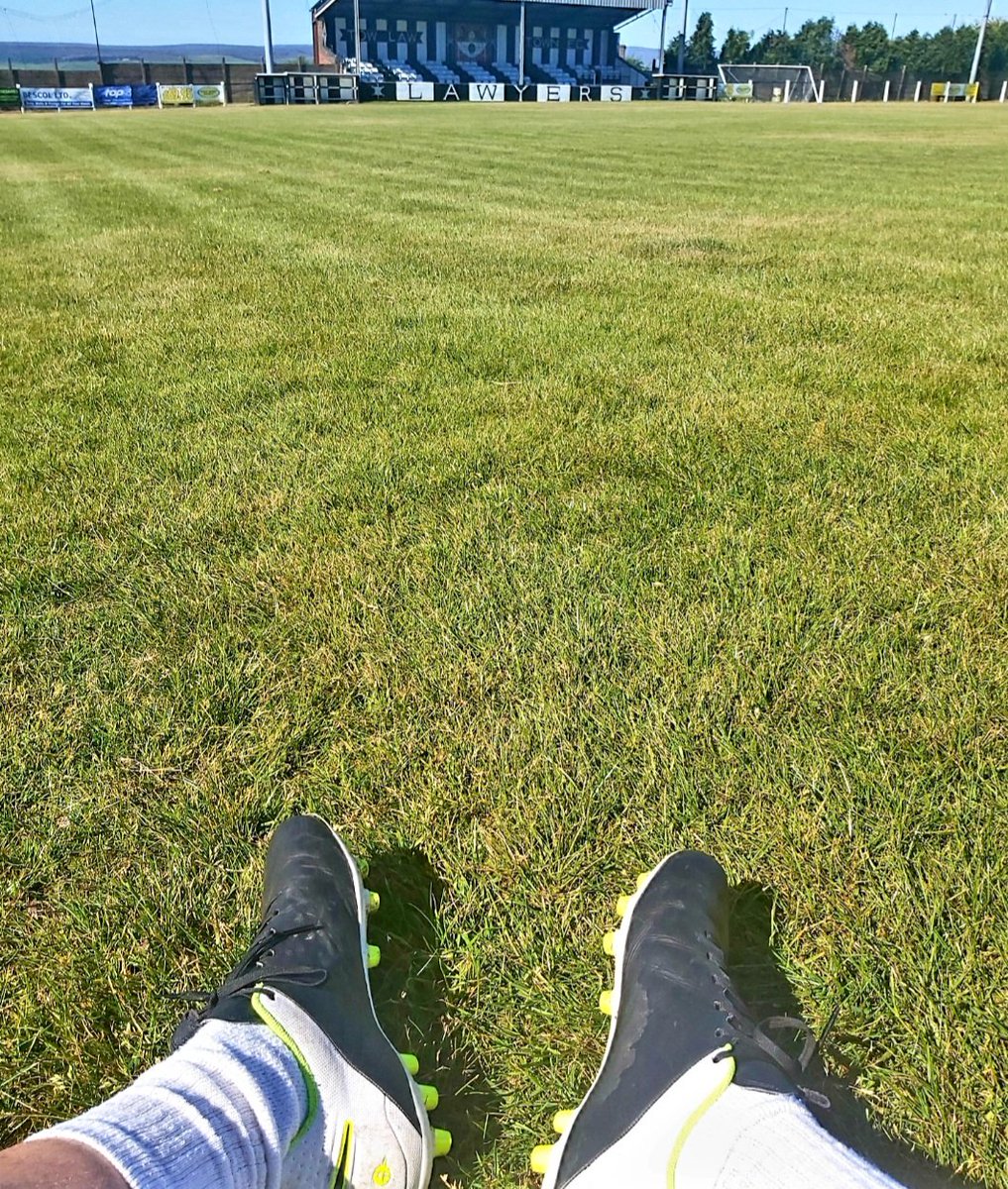 88Spedding's tweet photo. Can't wait for these days again ⚽️🙌☀️���⚪ https://t.co/T2rLWs5Qv4