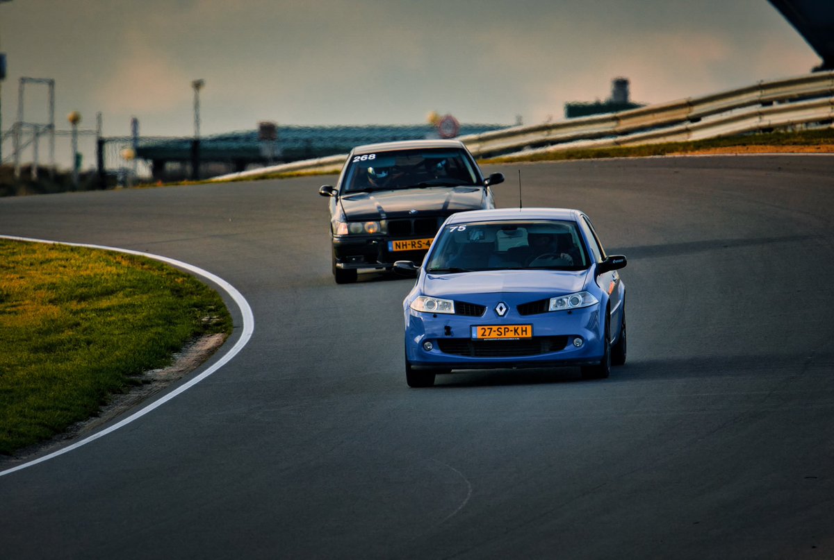 Afgelopen zaterdag hadden wij weer een mooie dag Vrij Rijden op Circuit Zandvoort! Wij kijken uit naar de volgende tevens laatste RSZ Vrij Rijden van 2020! #RSZ #VrijRijden #Trackday #CircuitZandvoort