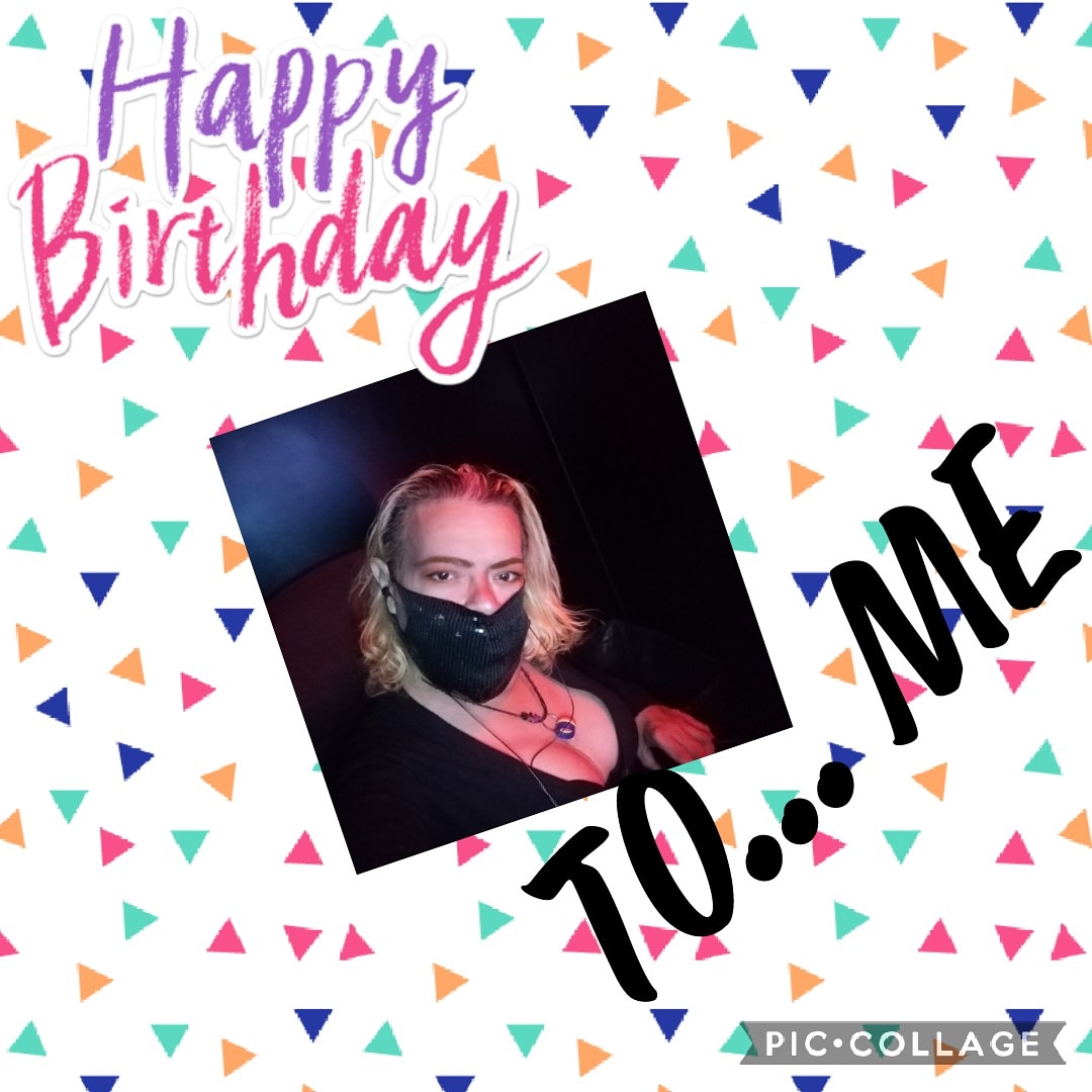 carotrans79's tweet photo. Happy birthday to me... 🎂🎉🎈 https://t.co/35JEHWoVao