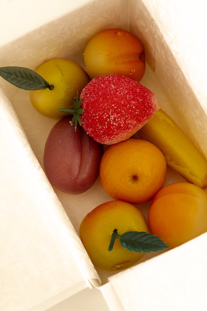 So beautiful #MarzipanFruits #Giftboxes #HandmadeinDorset #TreatsomeoneSpecial #Christmastime #ShopLocal #Bridport #Chocolatealeks