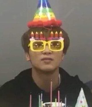 brilliantbearxx's tweet image. หรือคุนจะบอกว่าพ้มไม่เฟี้ยวอะ