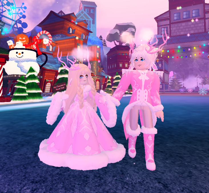 DolliePlays's tweet photo. The new set is super cute! :'D
Photo taken with - @Naru_Kat 
#royalehigh #Nightbarbie #ReddieTheTeddy #Chromastasia #NewRHSet https://t.co/WQ5s4tZEai