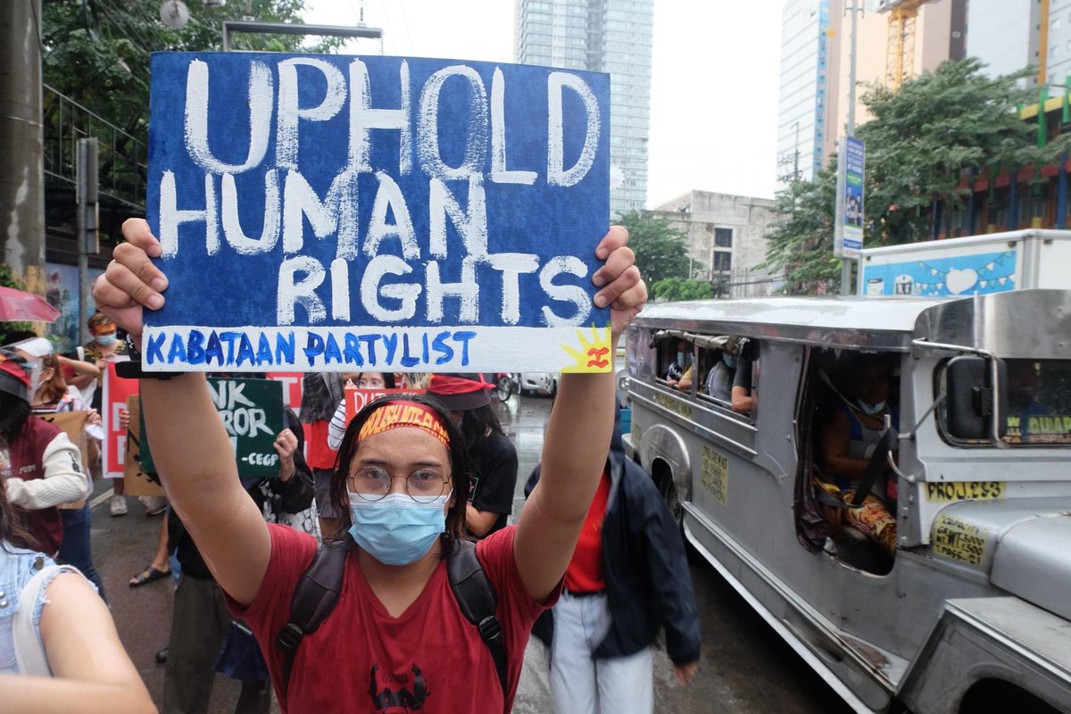 350_asia's tweet photo. 350 Pilipinas joined the contingent of environmentalists, scientists, and climate activists in marching to #FightStateTerror and to say #NotoRedTagging on International #HumanRightsDay .
Photos by Ka Le and AC Dimatatac https://t.co/TFWd8L2Tyw