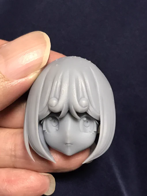 お手頃価格の3Dプリンターを買って試しに出力してみた。前髪も出力してみた。けっこう使えそう。 