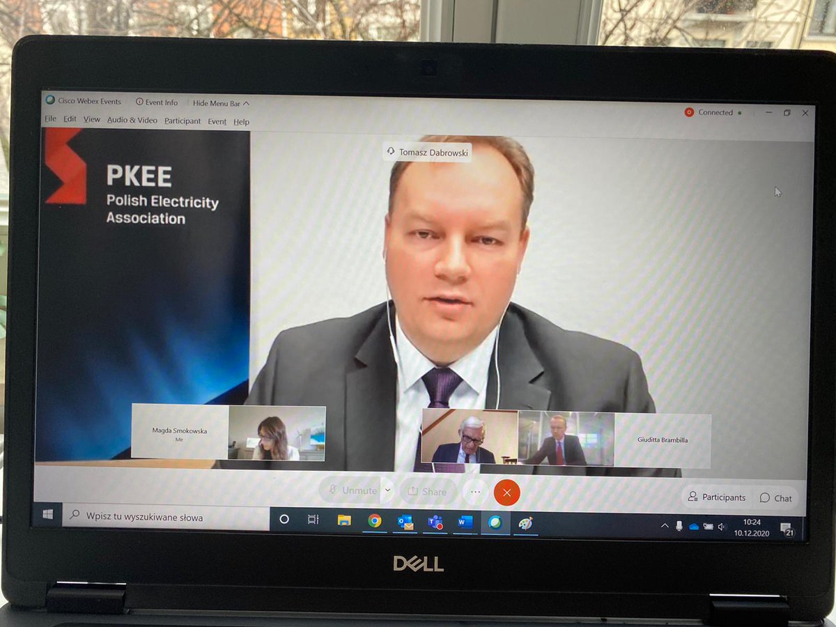 _PKEE_'s tweet photo. T. Dąbrowski, dyrektor #PKEE podczas #EEFdebates: Ostatnio miał miejsce ważny krok w kierunku ustanowienia pierwszego w Polsce dedykowanego systemu wsparcia morskiej energetyki wiatrowej. Pod koniec listopada RM zatwierdziła projekt ustawy o systemie wsparcia dla tych inwestycji. https://t.co/Uoo8y9ednE
