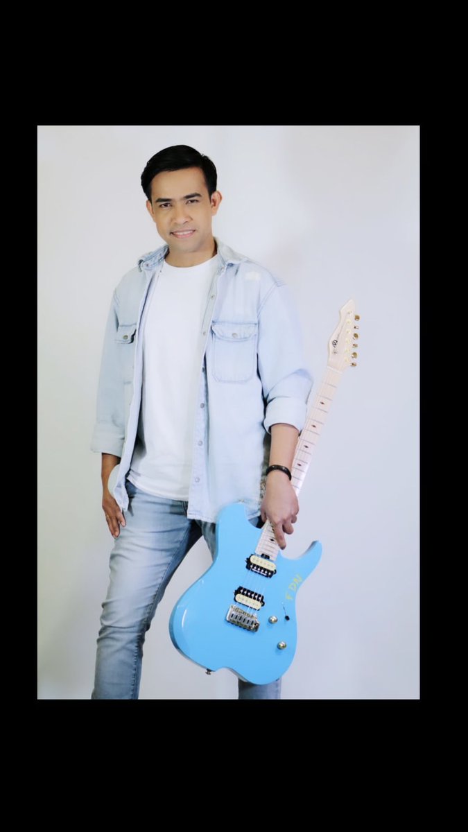 Fildan Da4 (@fildanda41) on Twitter photo Bersama kita bisa bismillahπ€²πΌ dan tetap positif thinking ππΌπ
.
My team
<a href="/agung_setiawan1/">Agung_Setiawan</a>
@ivanzacharia
Make up n hair style by @stela_bau2
.
#mlf #mianalafildan #suksesbersama #baubau #indonesia #photography #indosiar #guitarist #hastags #insatgram #guitarplayer #dangdut Bersama kita bisa bismillahπ€²πΌ dan tetap positif thinking ππΌπ
.
My team
<a href="/agung_setiawan1/">Agung_Setiawan</a>
@ivanzacharia
Make up n hair style by @stela_bau2
.
#mlf #mianalafildan #suksesbersama #baubau #indonesia #photography #indosiar #guitarist #hastags #insatgram #guitarplayer #dangdut