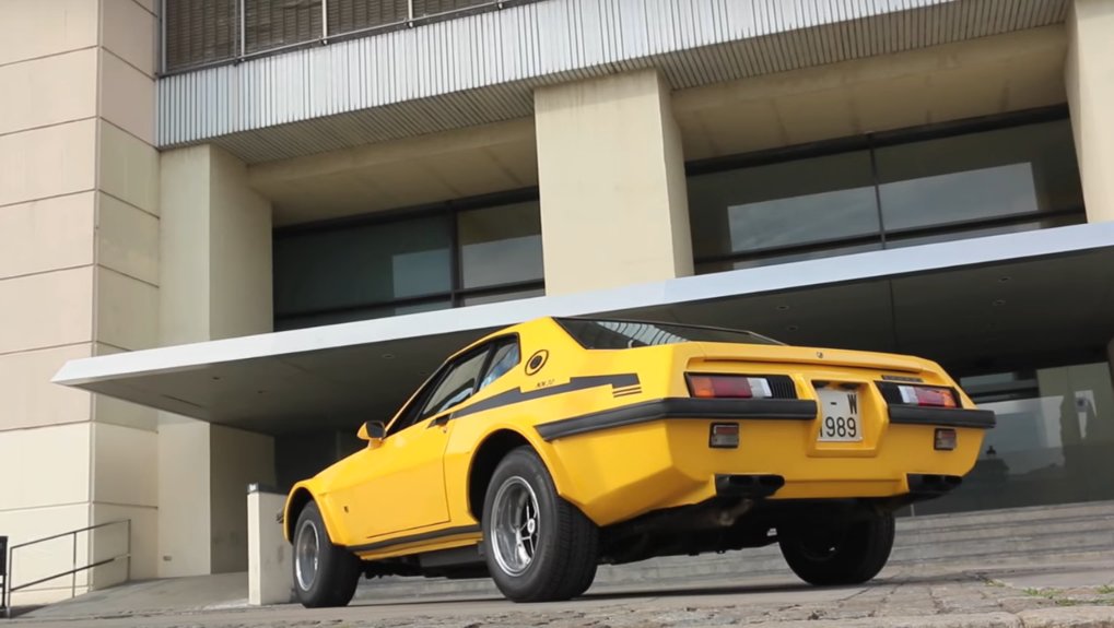 aut0mob's tweet photo. 🇪🇸🇺🇸🇮🇹
With an American soul and Italian styling, this #Dodge Serra Boulevard 3700 GT is the most special Spanish sports car ever handcrafted since the #Pegaso #Z102. Only 20 to 25 were built between 1972-73, all powered by the legendary #Chrysler Slant Six engine.
©Imgur https://t.co/EvzbXF20rF