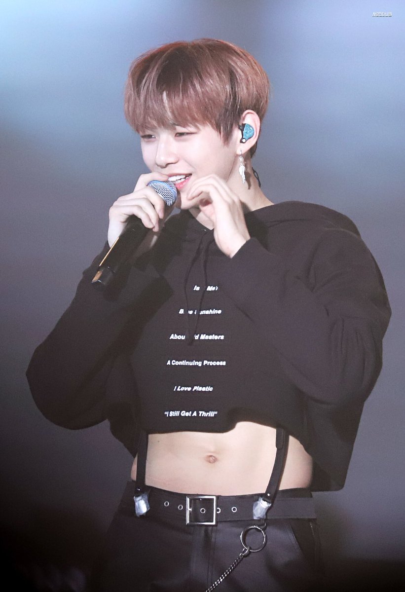 Hourly KangDaniel tweet media