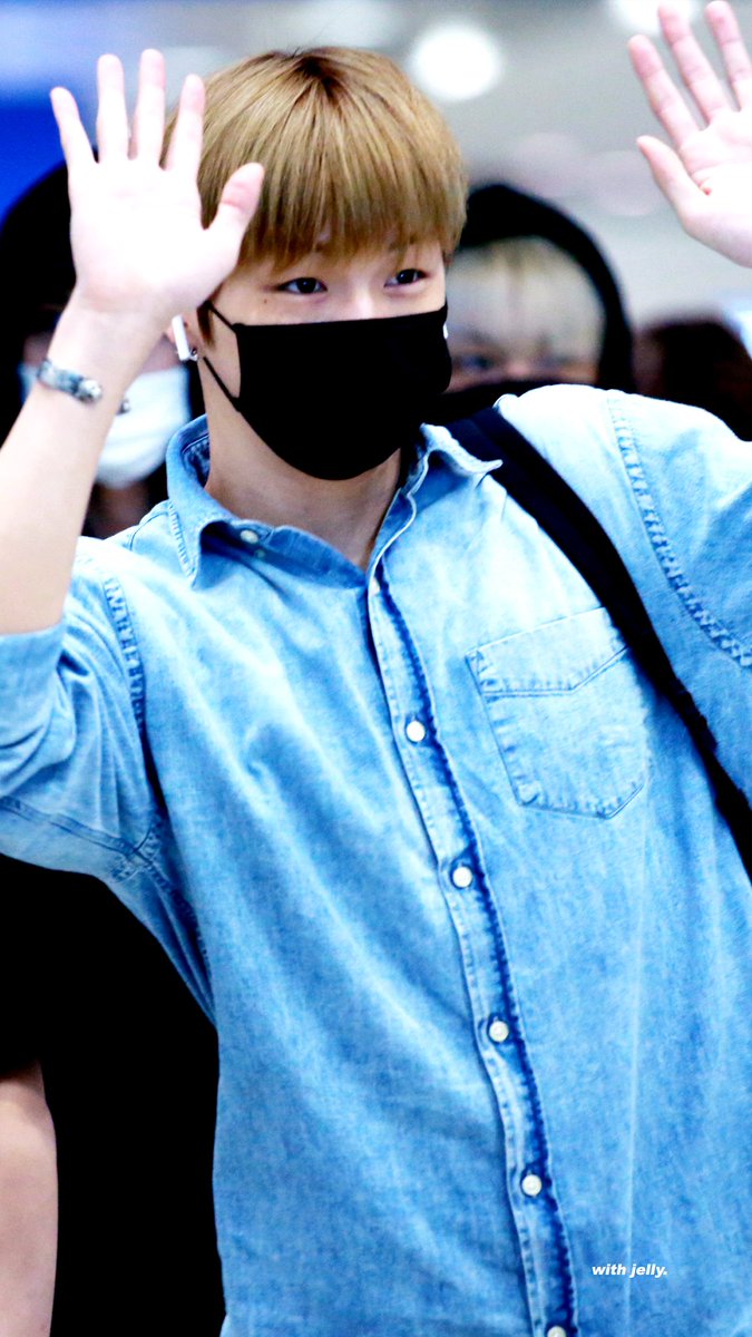 Hourly KangDaniel tweet media